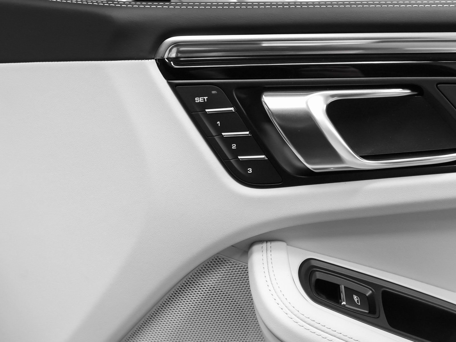 New 2026 Porsche Macan S image 24