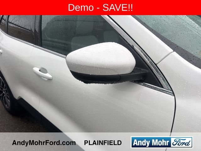 New 2025 Ford Escape SE w/ PHEV Premium Package FWD image 6