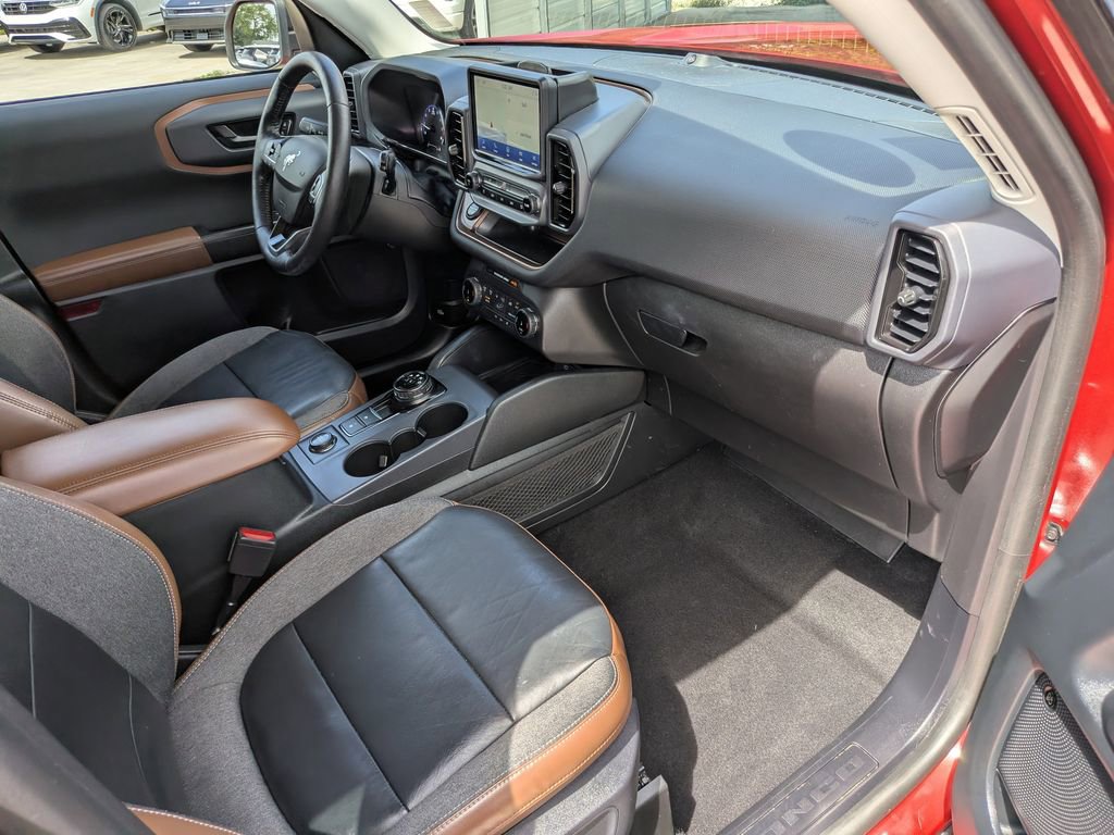 Used 2022 Ford Bronco Sport Outer Banks w/ Tech Package AWD/4WD image 14