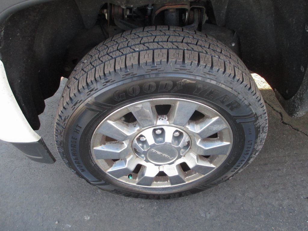 Used 2018 GMC Sierra 3500 Denali w/ Duramax Plus Package image 14