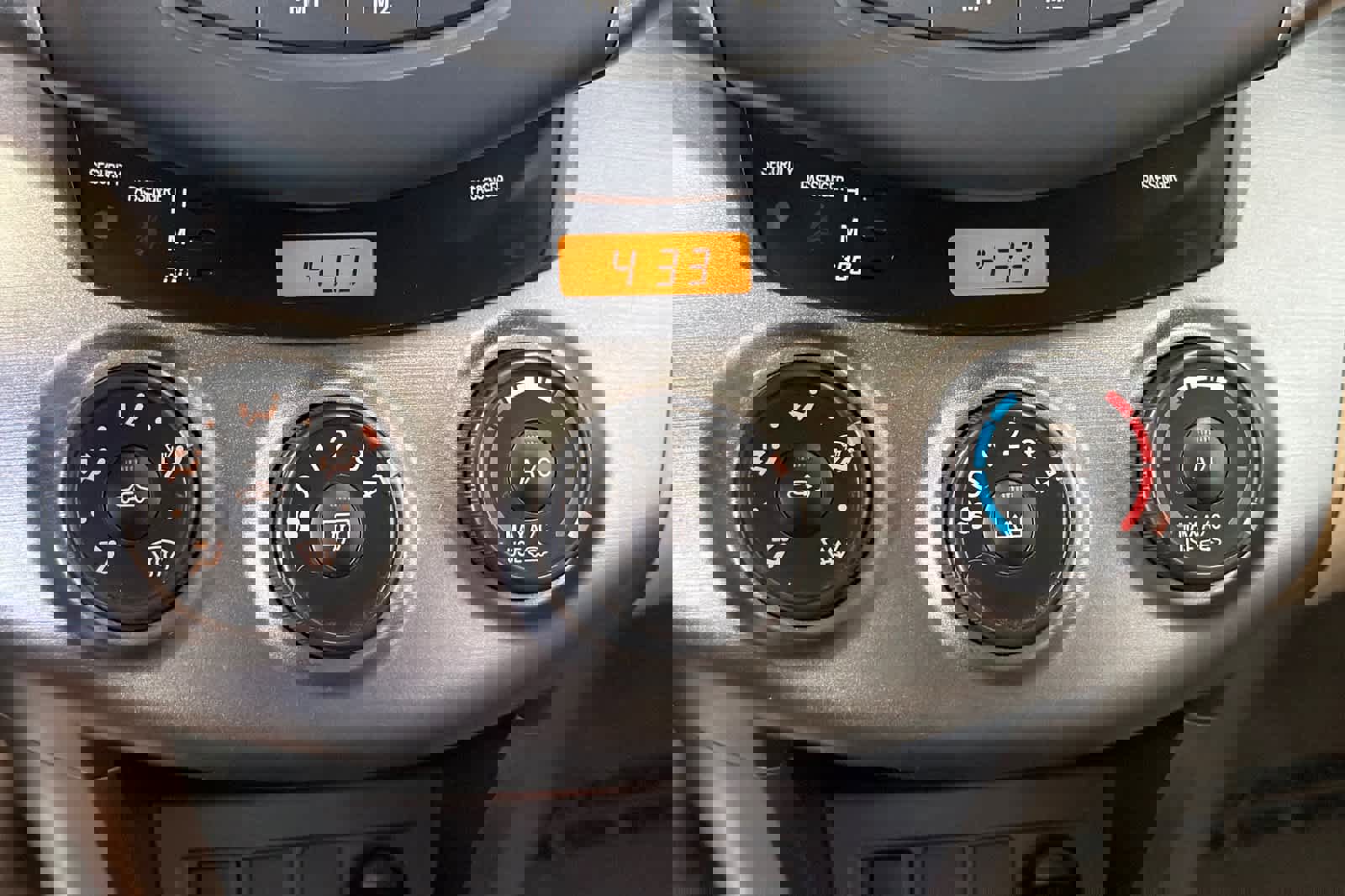 Used 2011 Toyota RAV4 4WD image 21