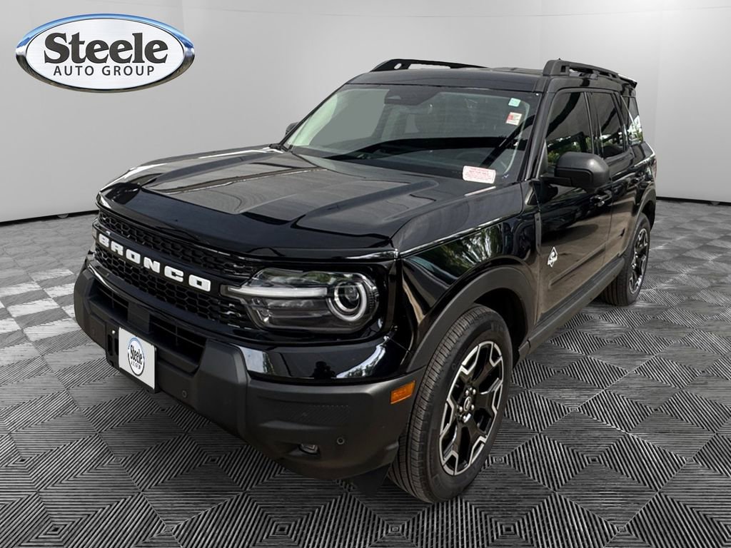 Used 2025 Ford Bronco Sport Outer Banks w/ Outer Banks Tech Package+ AWD/4WD image 1