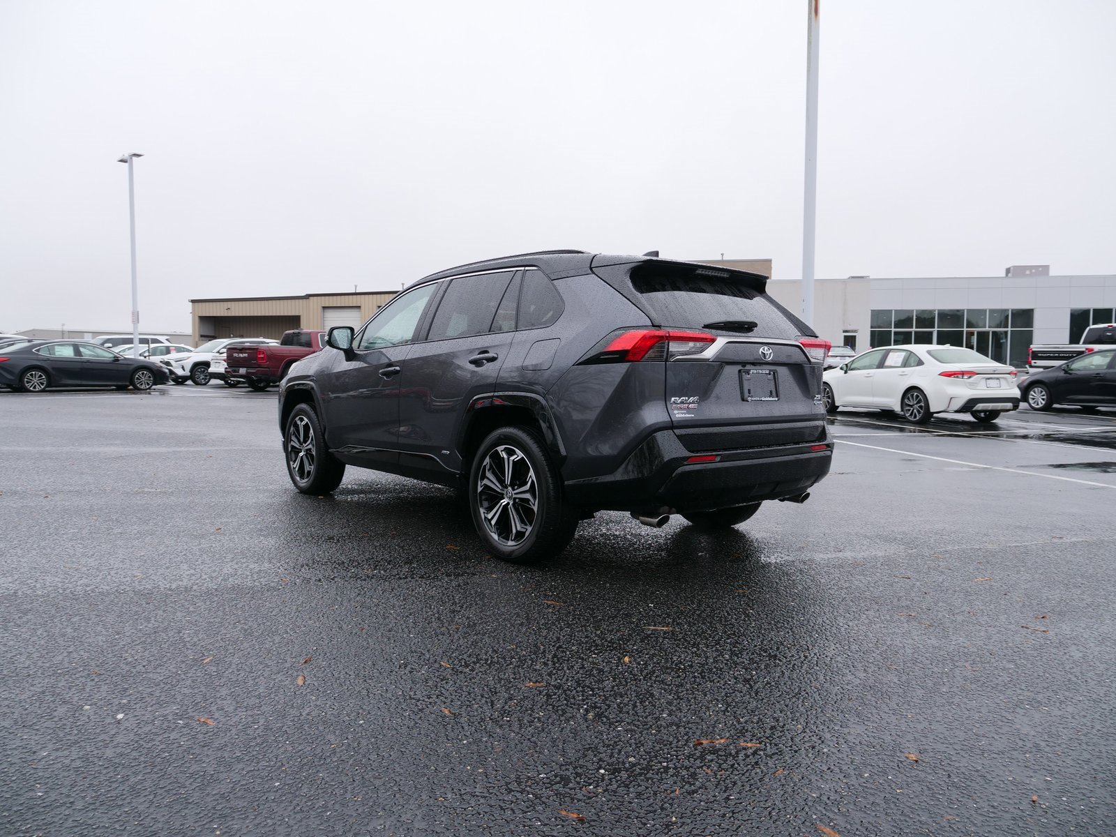 Used 2025 Toyota RAV4 XSE image 6