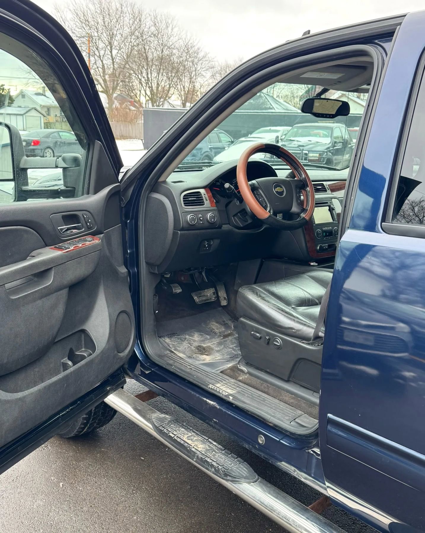 Used 2011 Chevrolet Silverado 2500 LTZ w/ Snow Plow Prep Package image 16