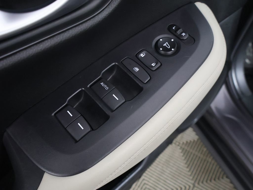 Used 2024 Honda HR-V LX image 34