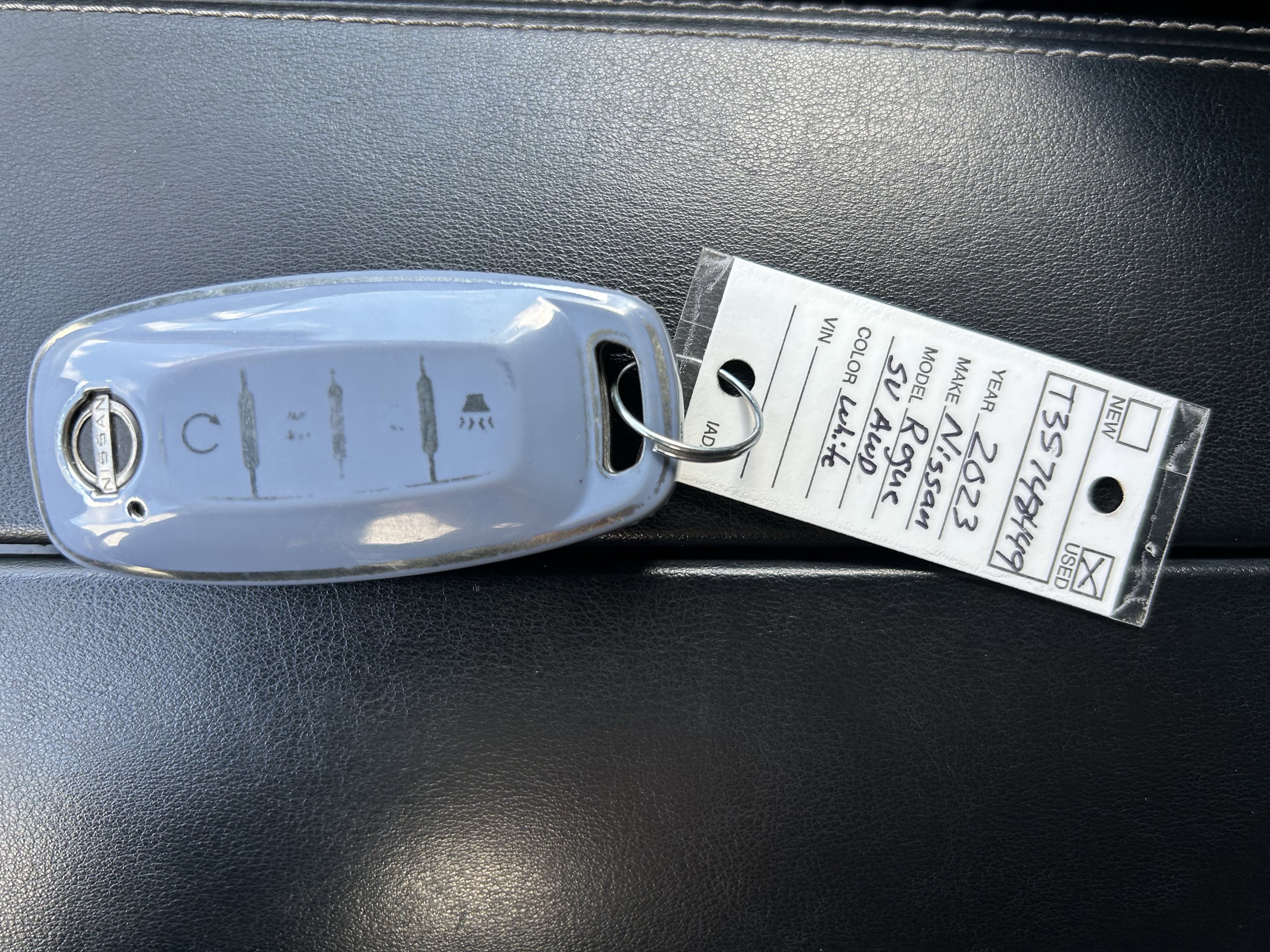 Used 2023 Nissan Rogue SV image 33