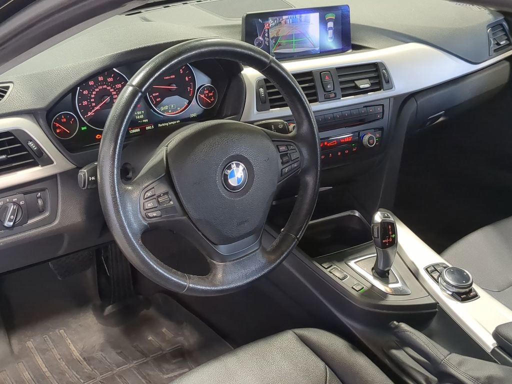 Used 2014 BMW 320i xDrive Sedan image 12