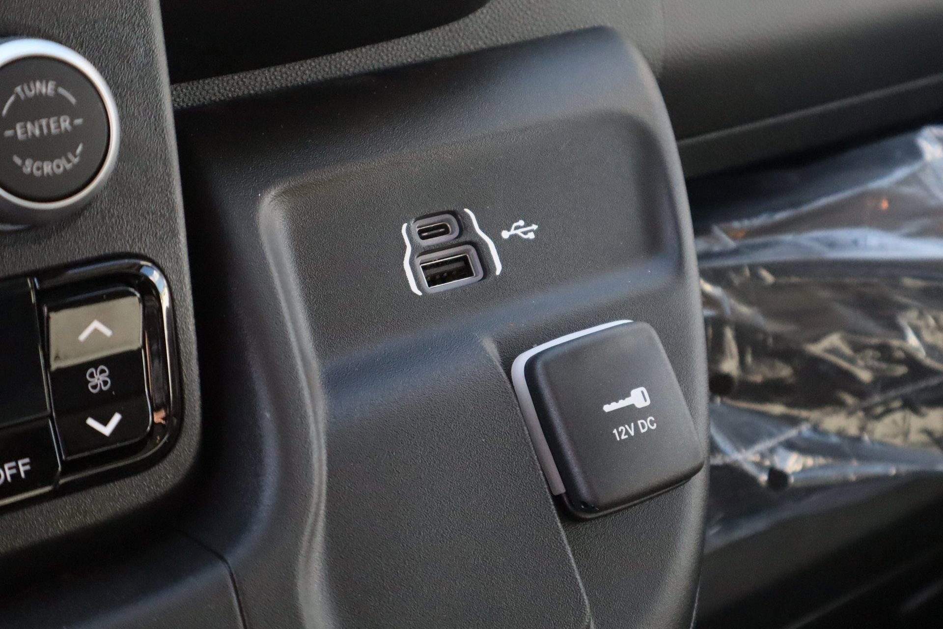 New 2026 RAM ProMaster 1500 w/ Convenience Group image 13