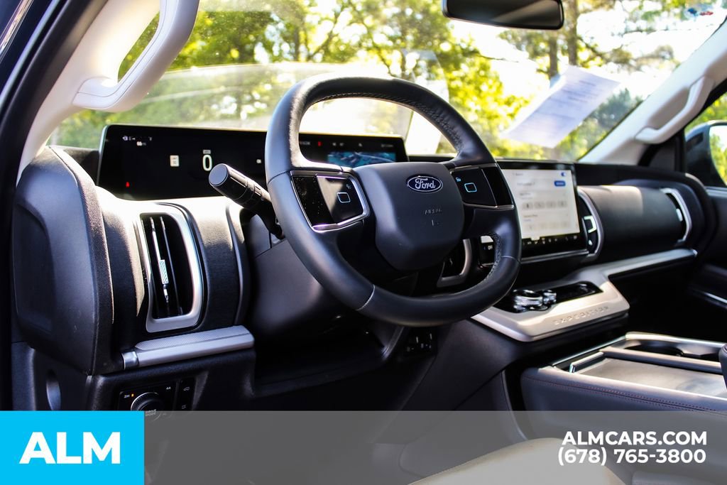 Used 2025 Ford Expedition Max Active AWD/4WD image 24