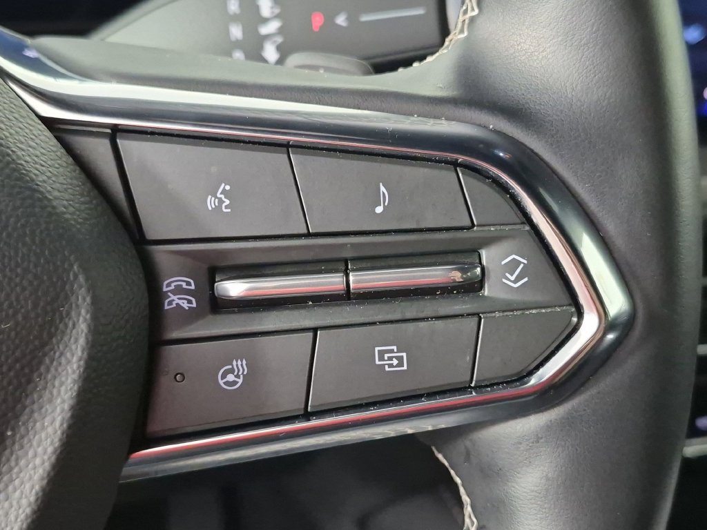 Certified 2026 Chevrolet Traverse LT FWD image 20