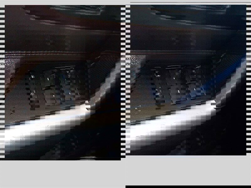 Used 2013 Ford Edge Limited image 17