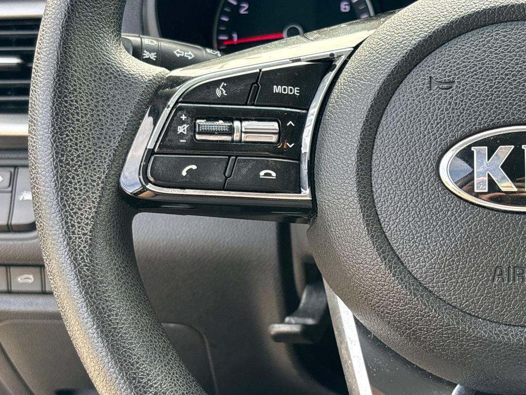 Used 2020 Kia Optima LX FWD image 18