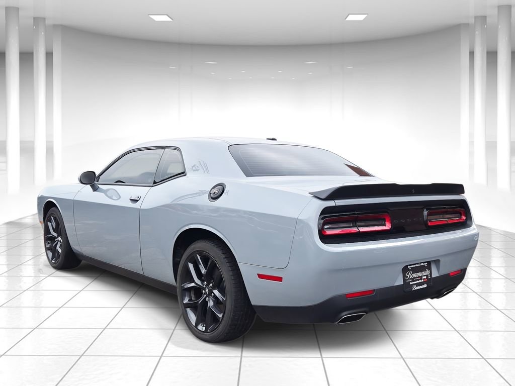 Used 2022 Dodge Challenger SXT w/ Blacktop Package image 5