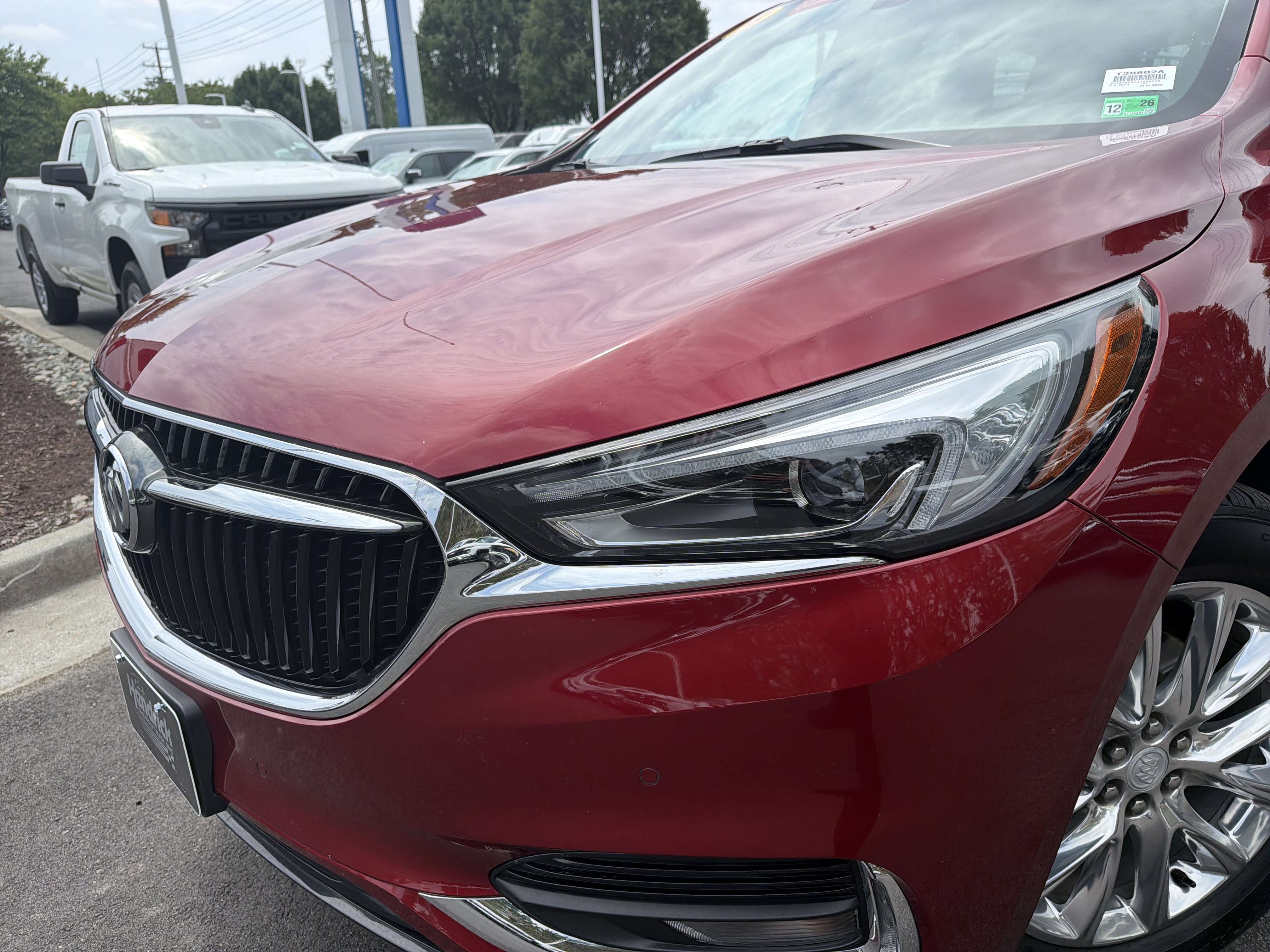 Used 2018 Buick Enclave Premium AWD/4WD image 6