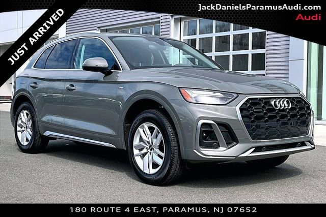 Used 2023 Audi Q5 2.0T Premium w/ Convenience Package image 9