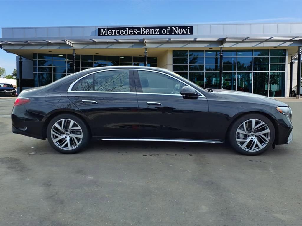 Certified 2025 Mercedes-Benz E 450 4MATIC Sedan image 6