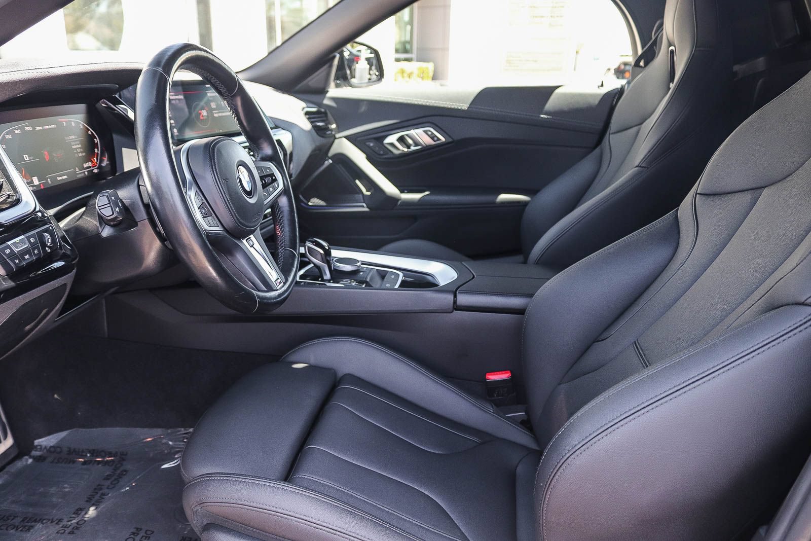 Used 2022 BMW Z4 M40i w/ Driving Assistance Package RWD image 18