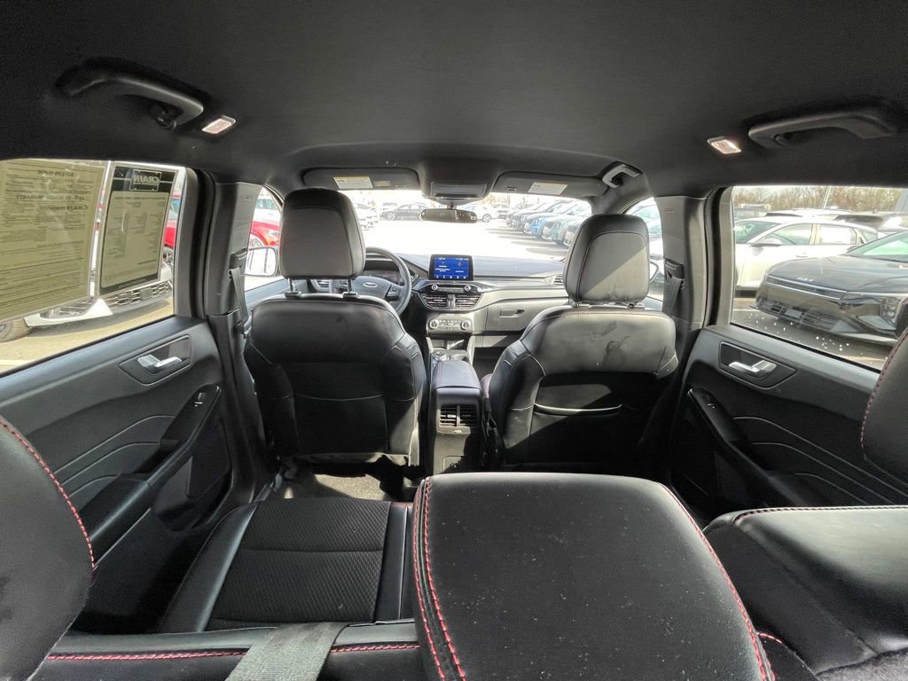 Used 2024 Ford Escape ST-Line image 25