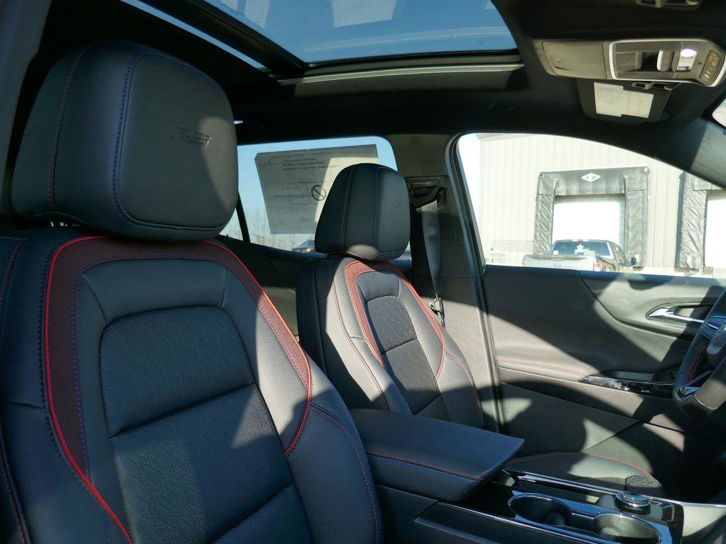 New 2026 Chevrolet Equinox RS image 9