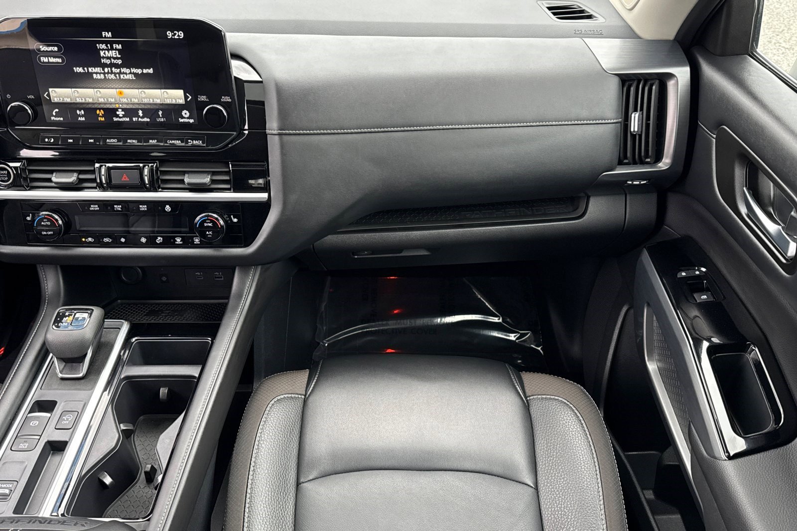 Used 2024 Nissan Pathfinder SL w/ SL Premium Package image 30