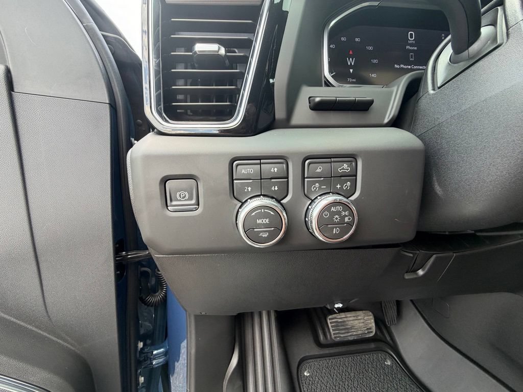 Used 2026 GMC Sierra 3500 Denali Ultimate AWD/4WD image 4