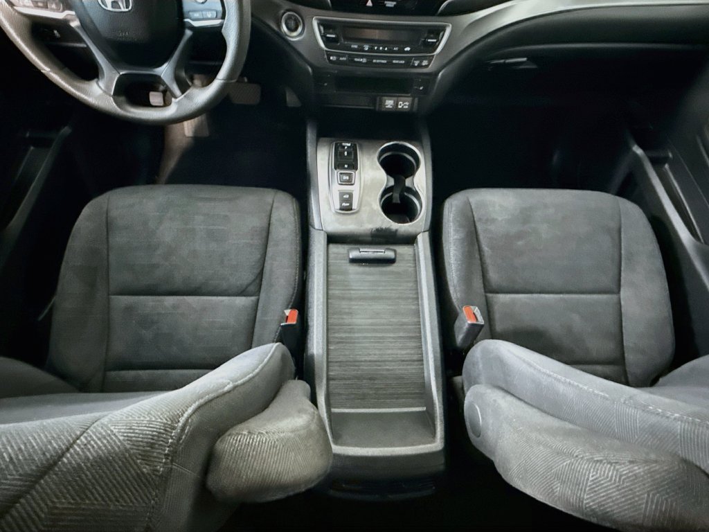 Used 2022 Honda Pilot Sport image 16