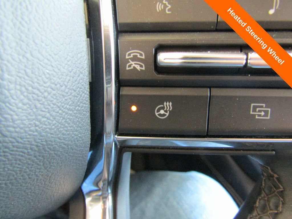 Used 2025 GMC Yukon XL Elevation AWD/4WD image 17