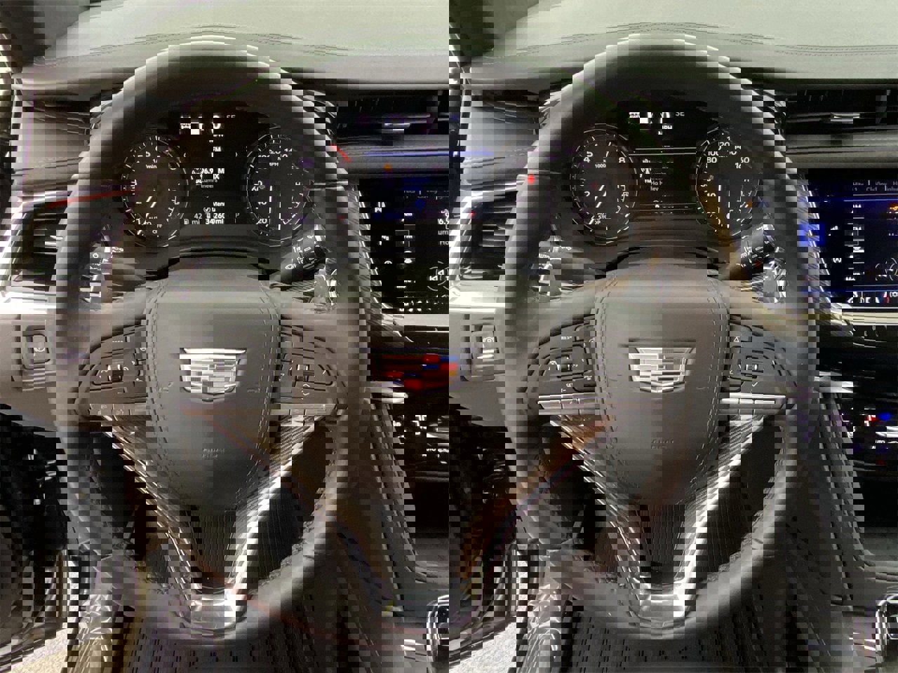 Certified 2024 Cadillac XT6 Sport w/ Platinum Package image 24