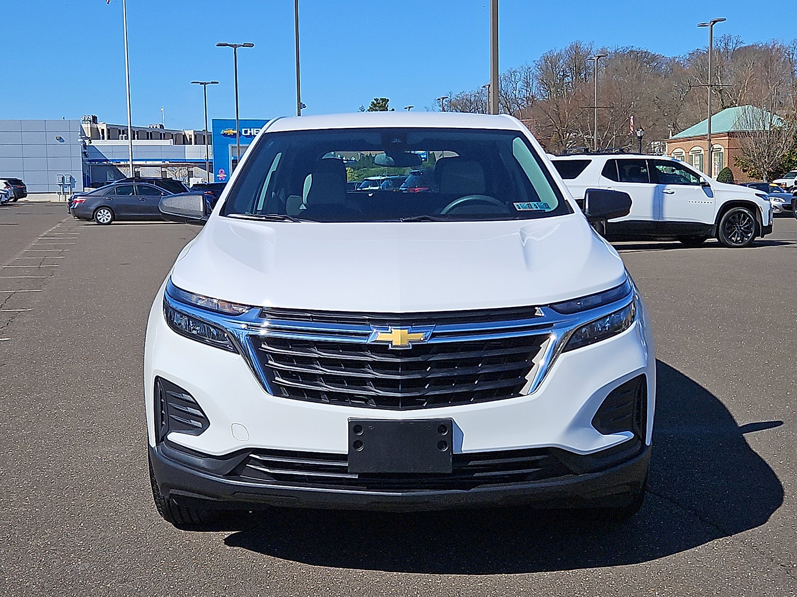 Used 2024 Chevrolet Equinox LS image 2