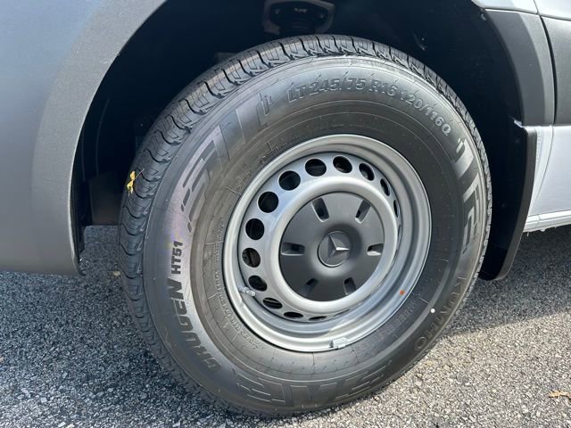 New 2025 Mercedes-Benz Sprinter 2500 image 9