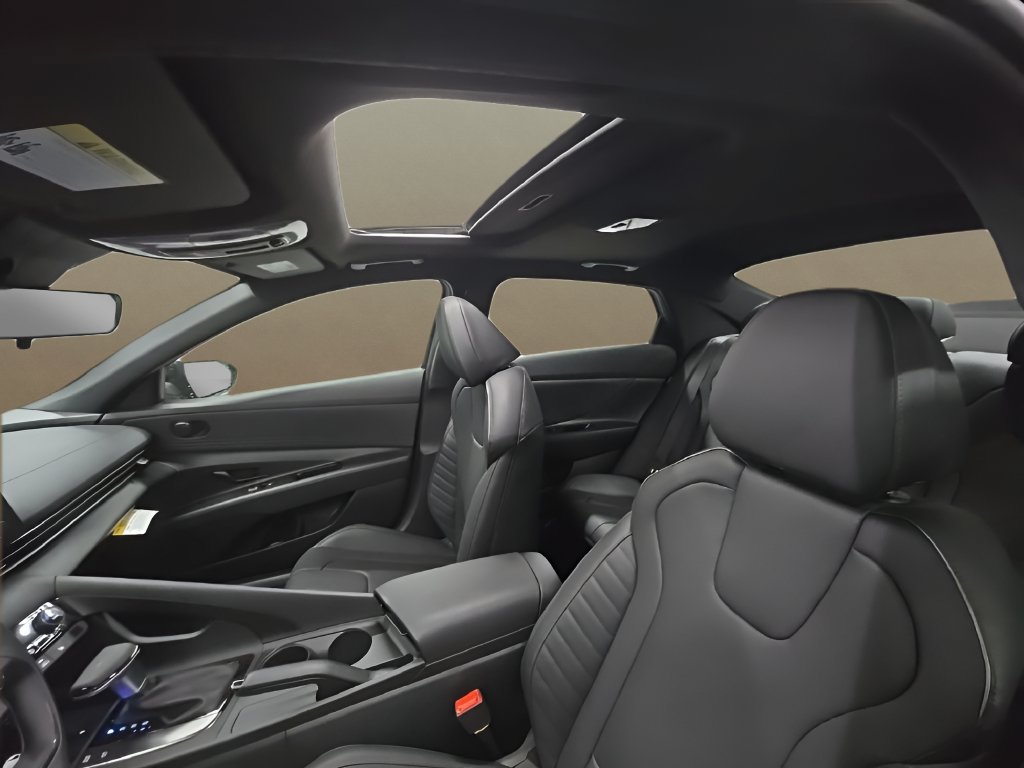 New 2026 Hyundai Elantra SEL Sport FWD image 39