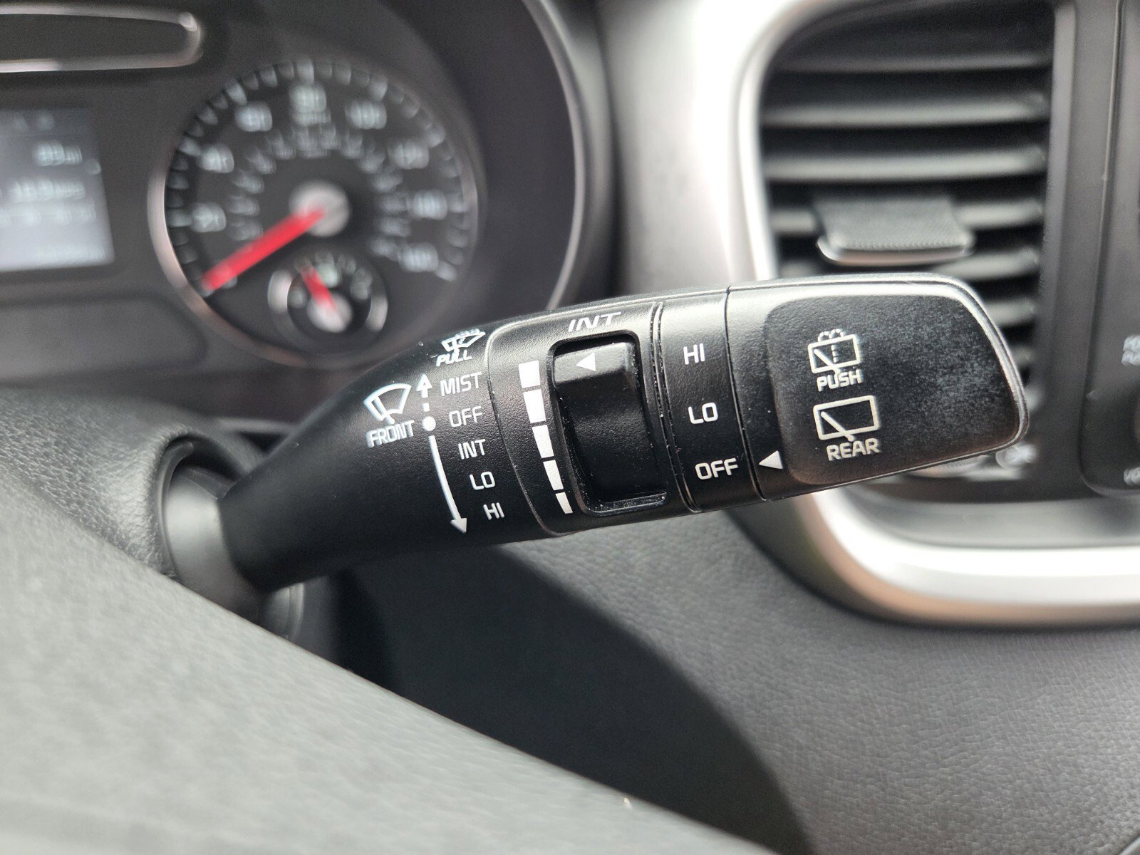 Used 2017 Kia Sorento L image 27