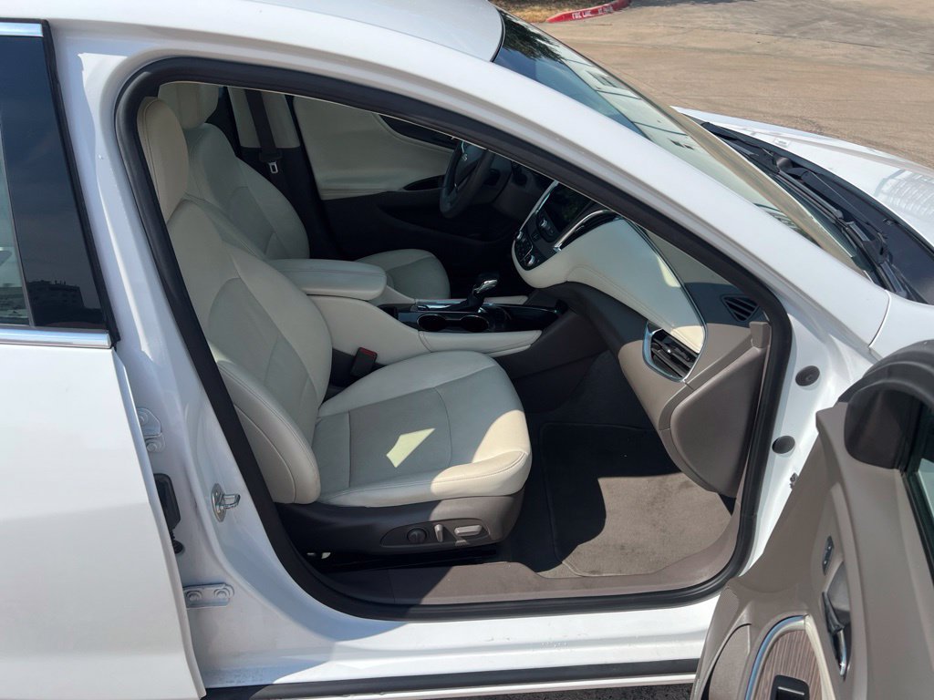 Used 2024 Chevrolet Malibu LT FWD image 39