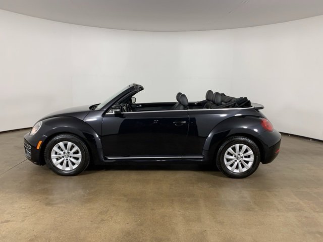 Used 2018 Volkswagen Beetle 2.0T S image 27