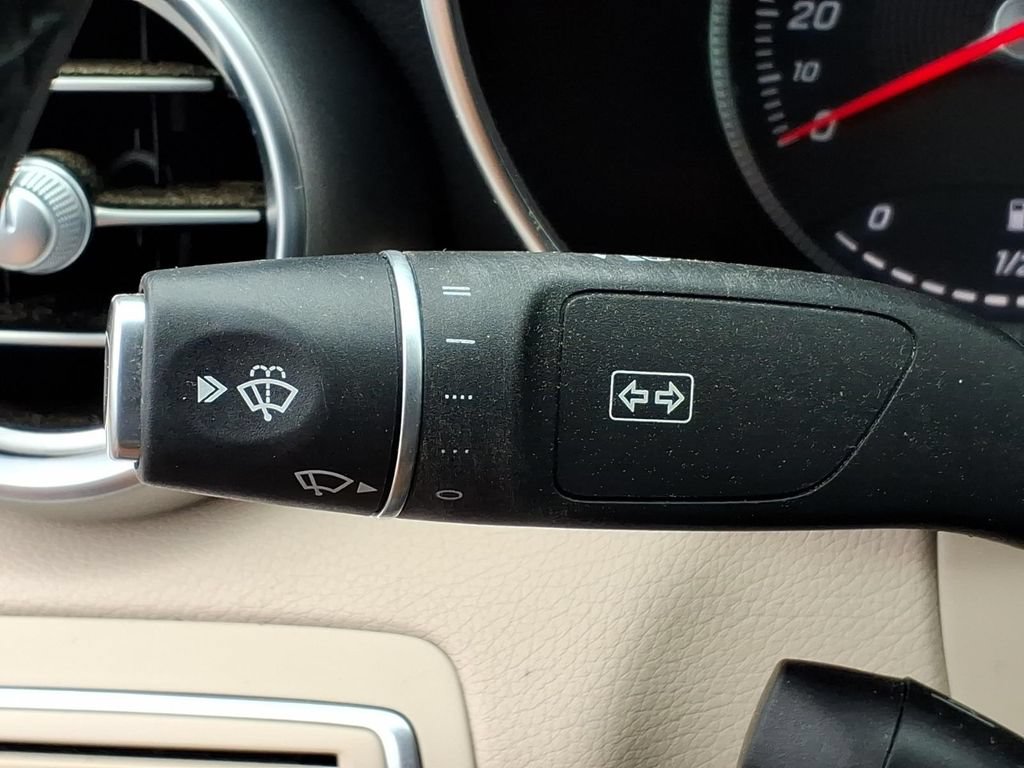 Used 2018 Mercedes-Benz C 300 4MATIC Sedan image 25