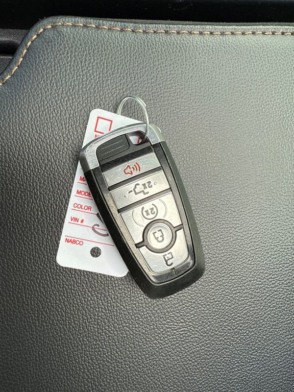 Used 2025 Ford F350 Lariat w/ Camper Package image 34