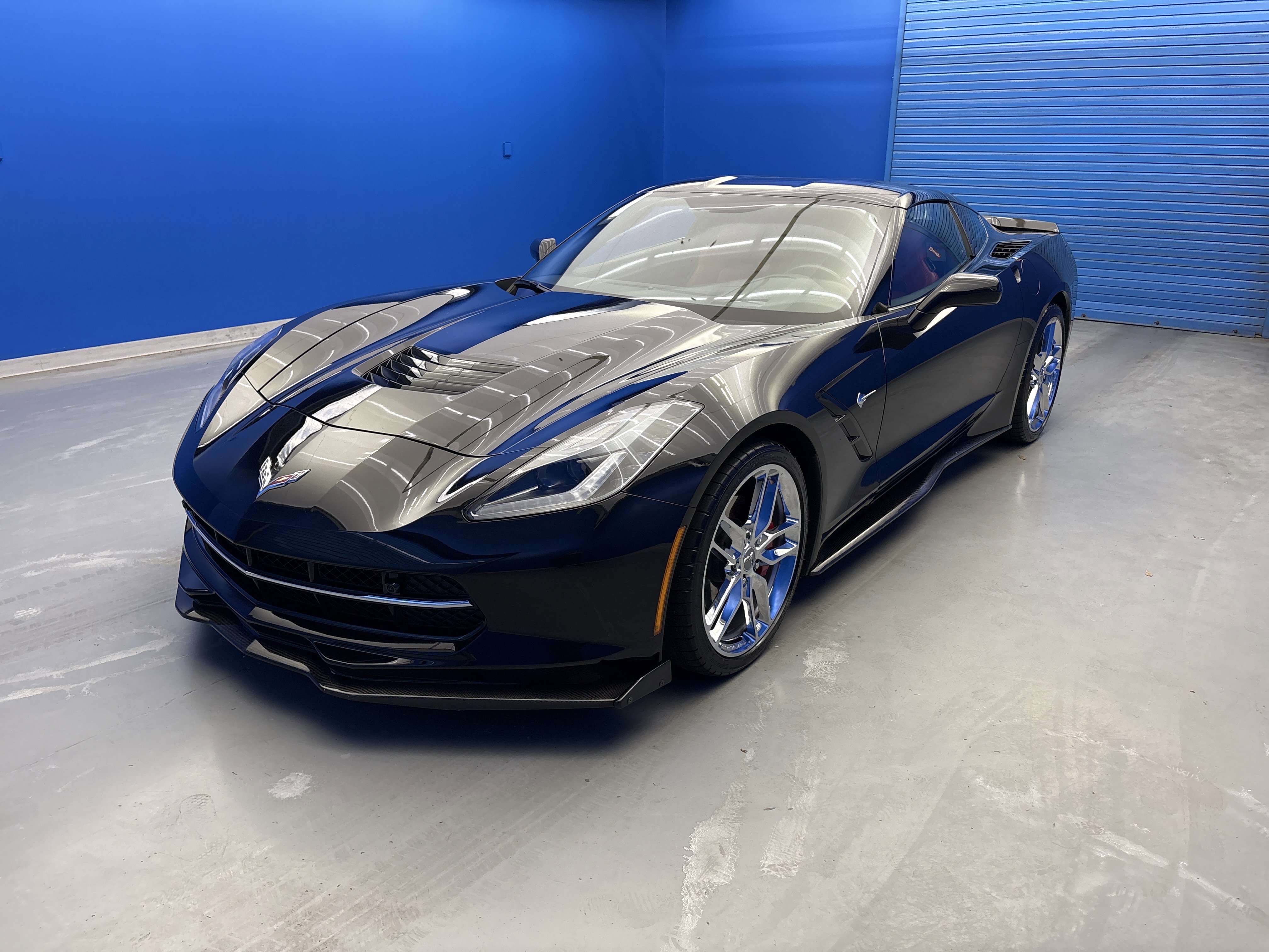 Used 2017 Chevrolet Corvette Stingray Coupe w/ 2LT Preferred Equipment Group RWD image 4