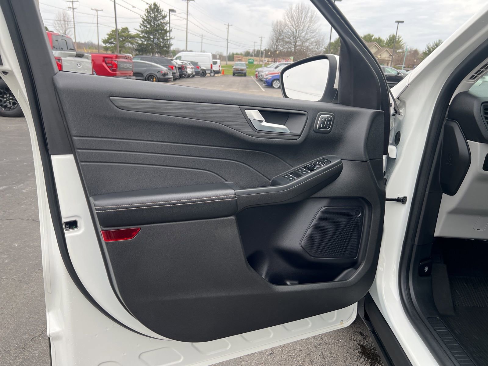 Used 2023 Ford Escape Platinum image 11