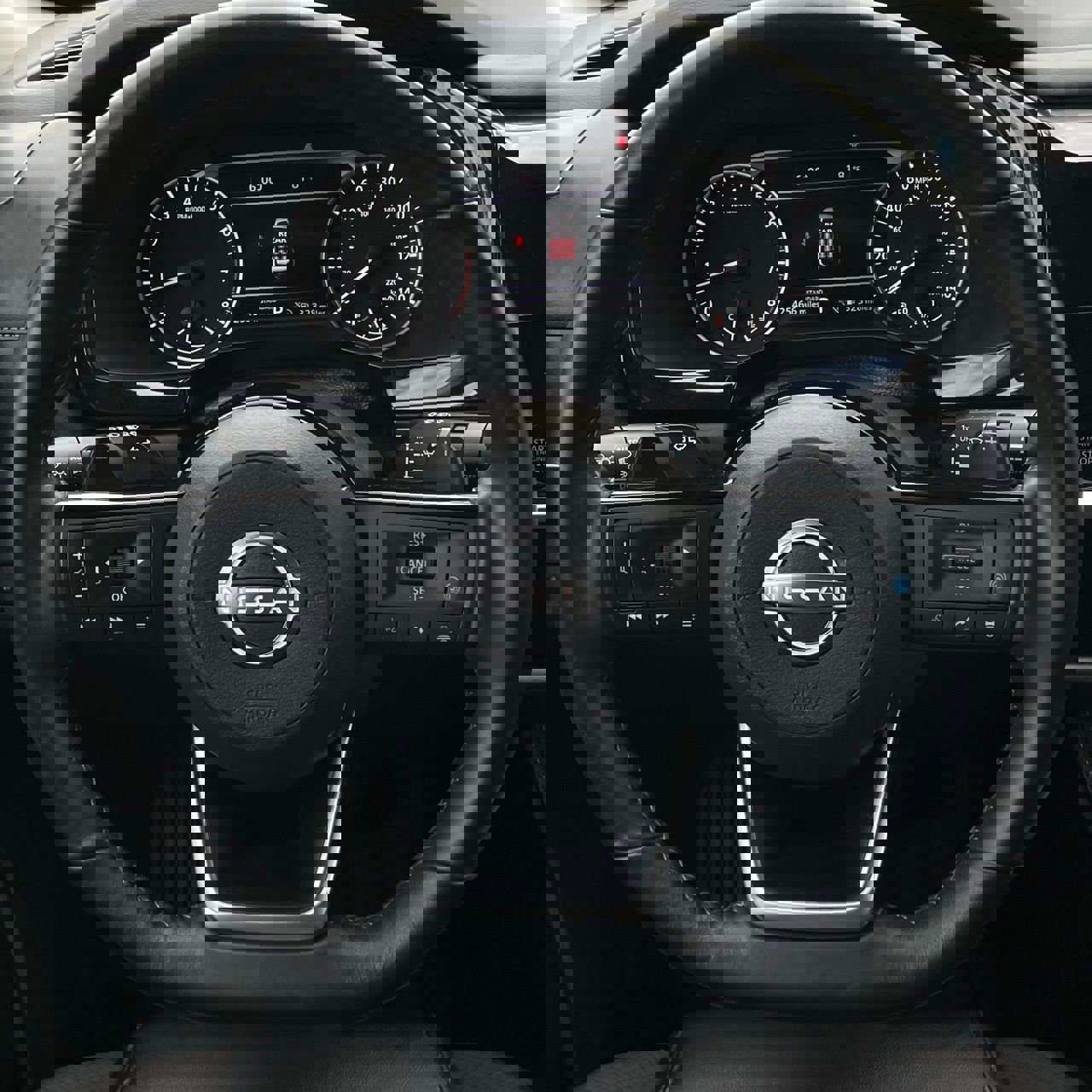 Used 2025 Nissan Pathfinder SL image 13