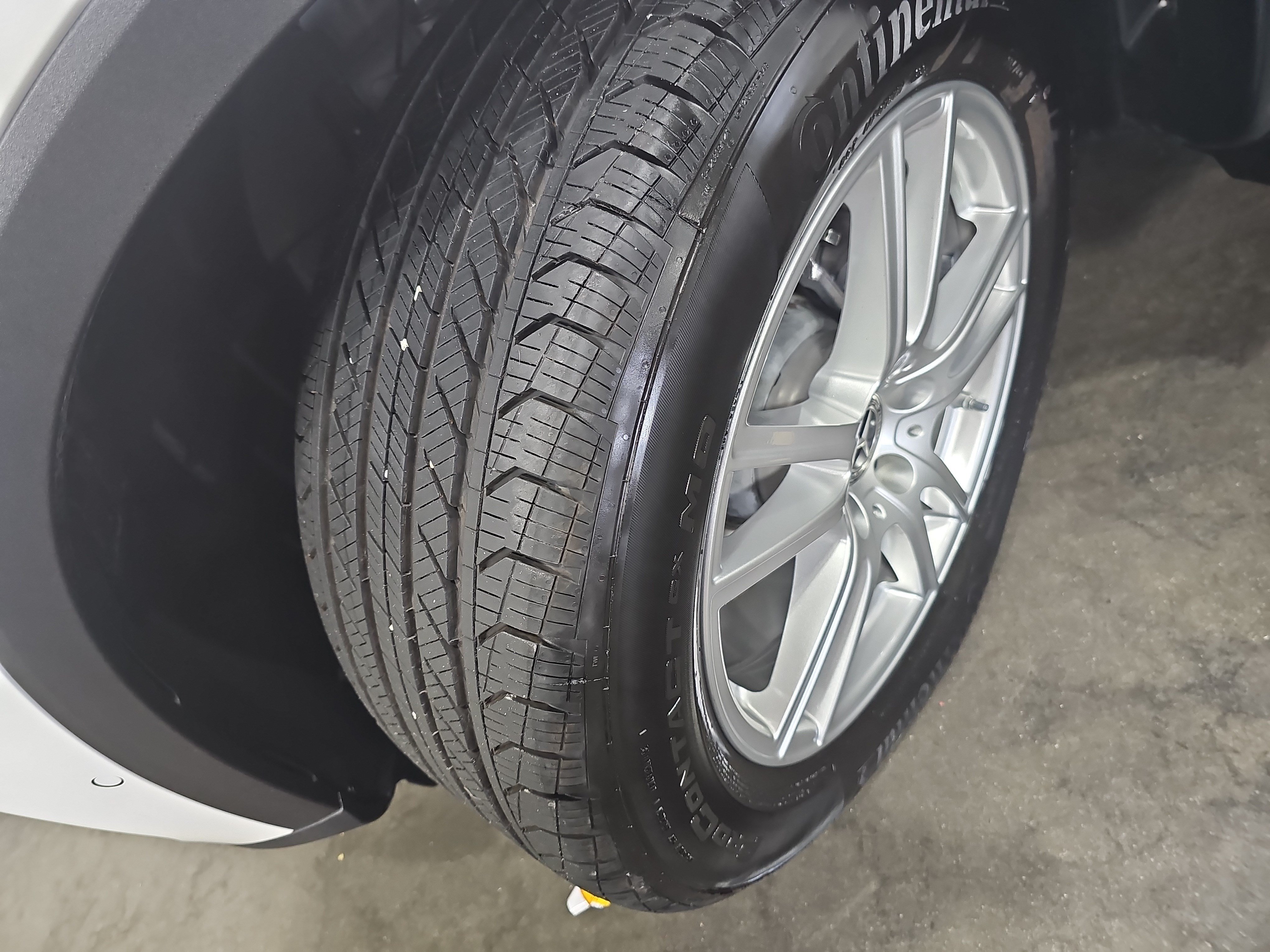 Used 2025 Mercedes-Benz GLC 300 4MATIC image 33