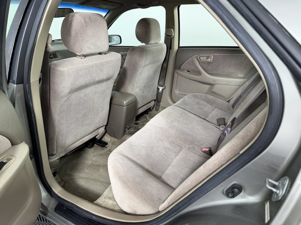 Used 1999 Toyota Camry LE w/ Value Pkg FWD image 22