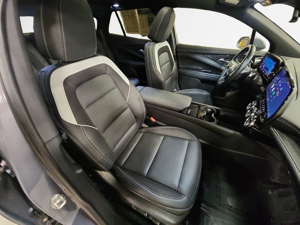 Used 2024 Chevrolet Blazer EV LT AWD/4WD image 27