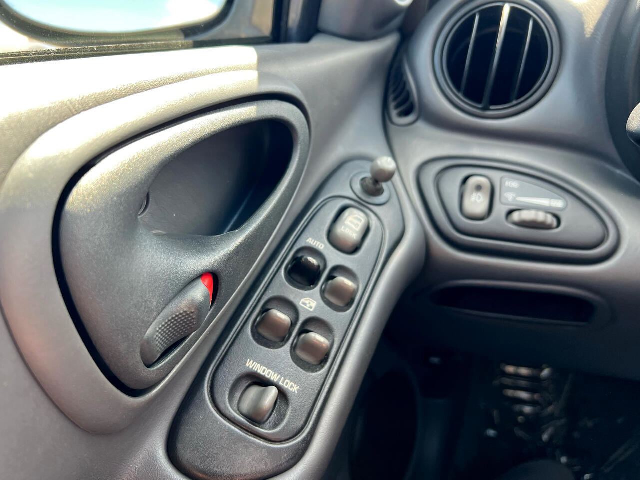 Used 2003 Pontiac Grand Am SE image 58