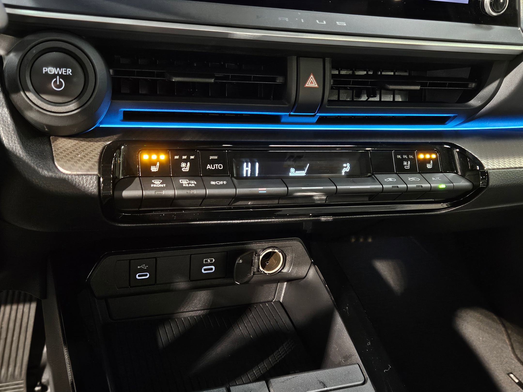 Used 2024 Toyota Prius Limited w/ Limited Premium Package image 32