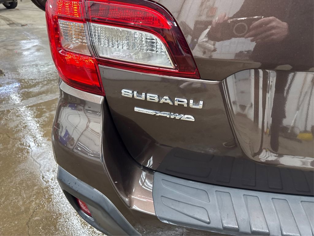 Used 2019 Subaru Outback 2.5i Premium image 15