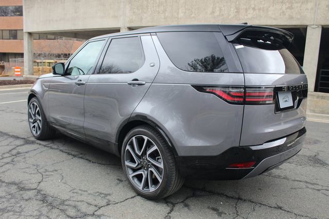 New 2025 Land Rover Discovery Dynamic SE image 11