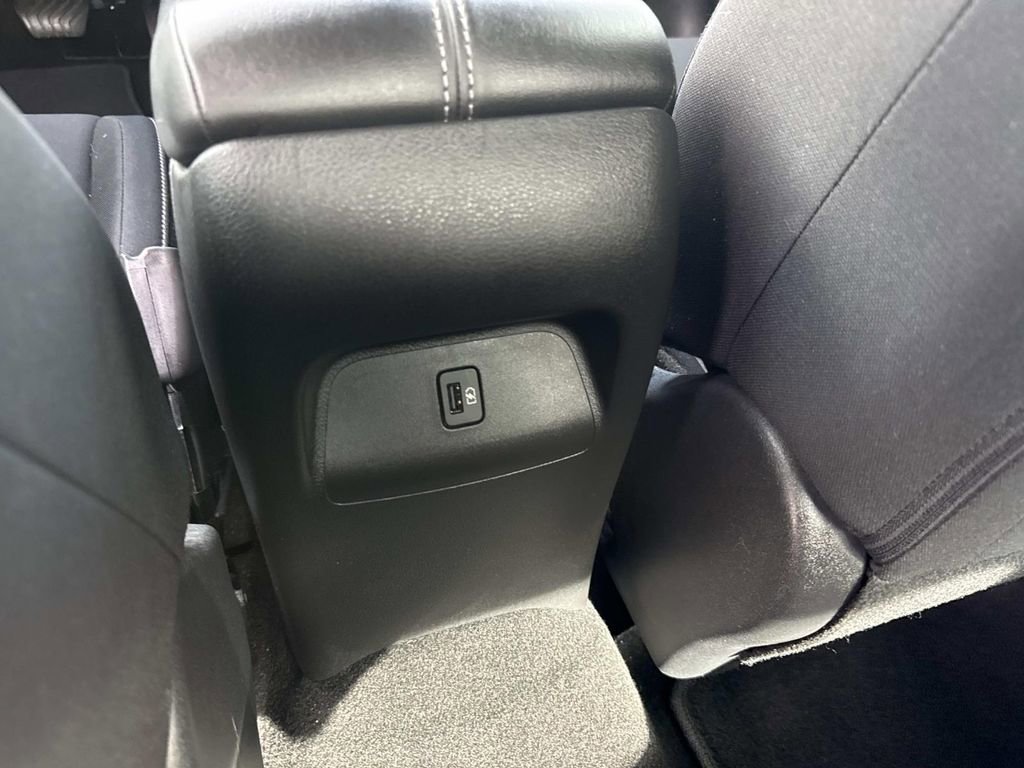 Certified 2021 Nissan Sentra SV FWD image 15