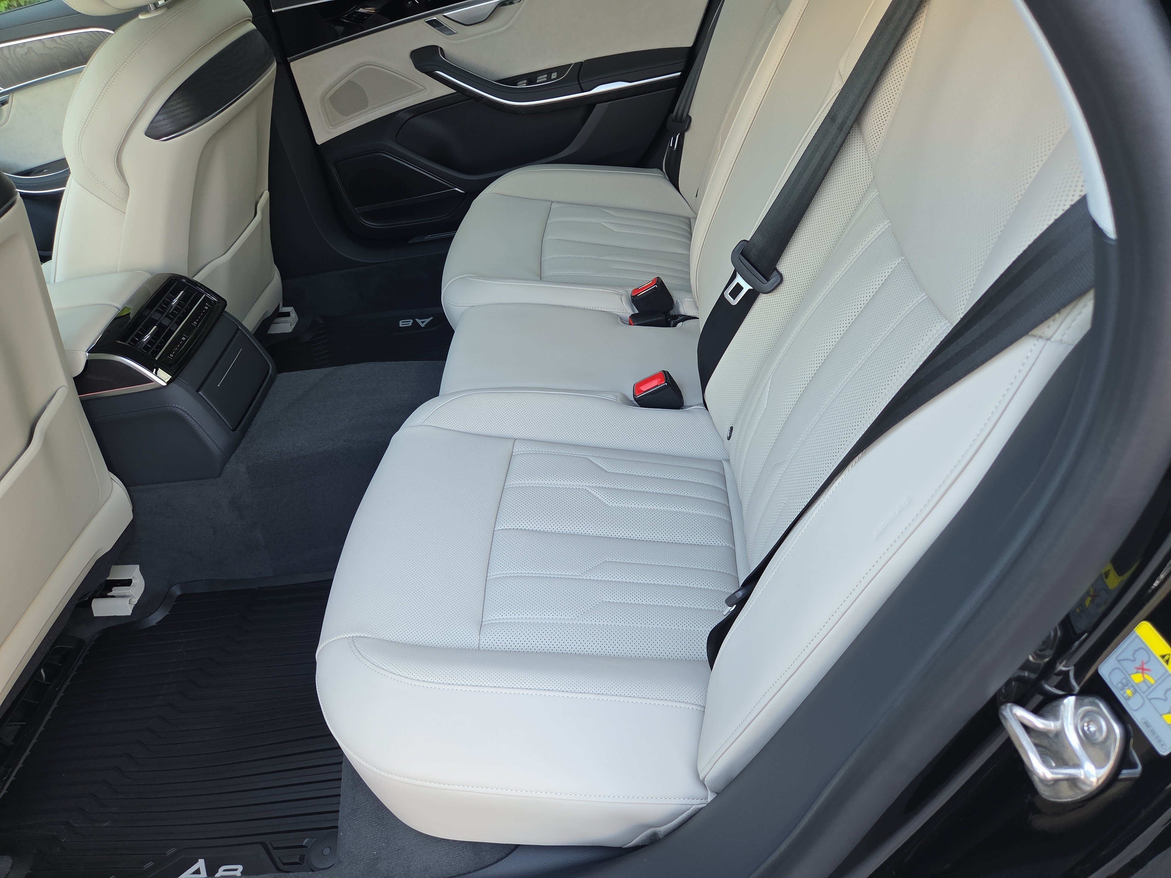 New 2027 Audi A8 L 3.0T AWD/4WD image 6