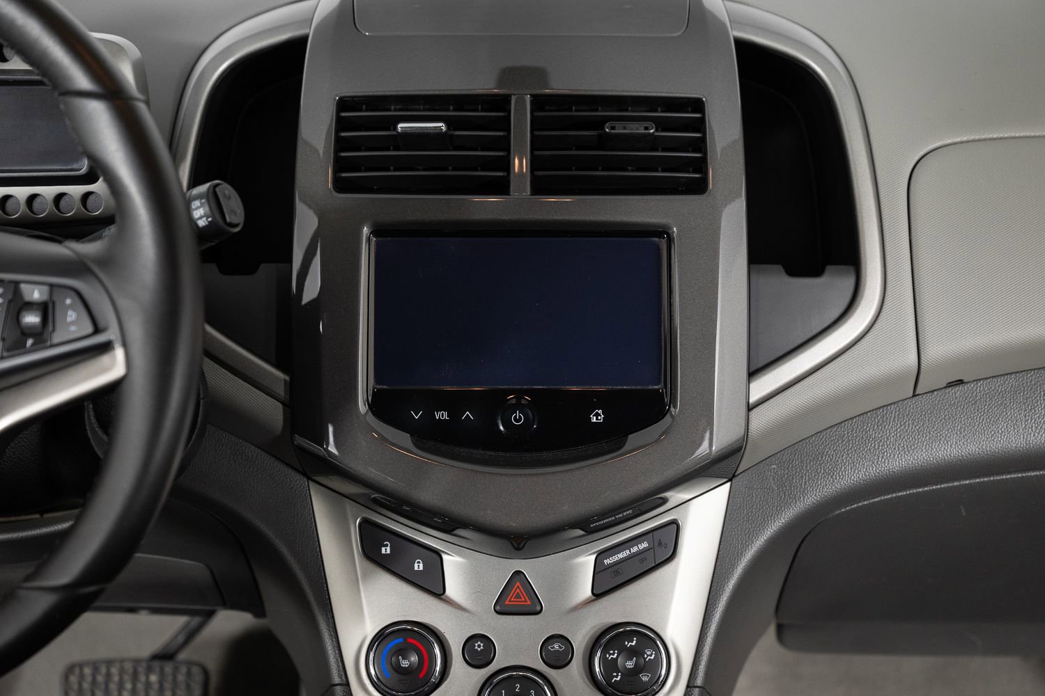 Used 2015 Chevrolet Sonic LTZ image 34