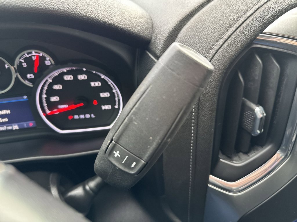 Certified 2022 Chevrolet Silverado 2500 LT w/ Convenience Package image 18